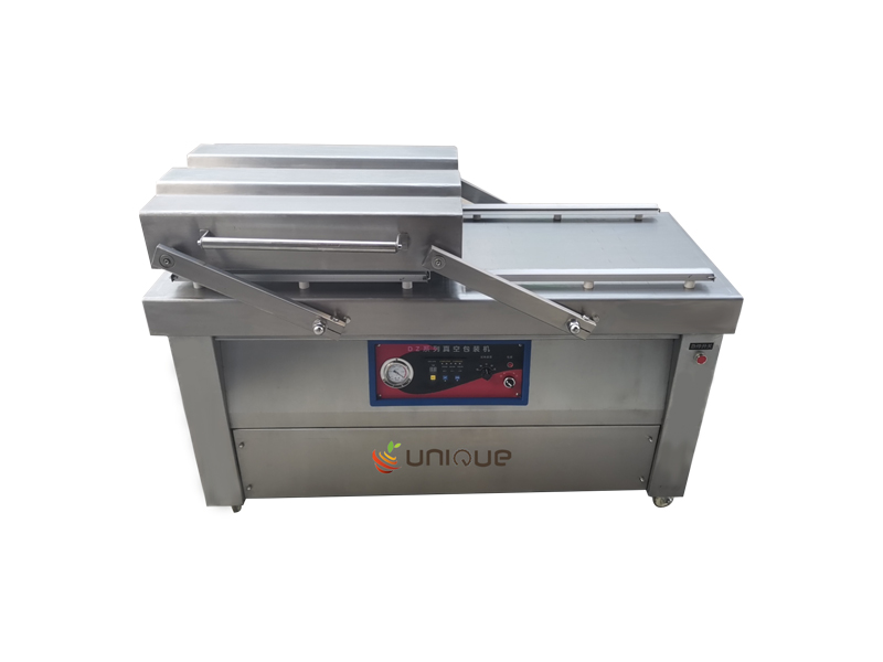 Vacuum packing machine